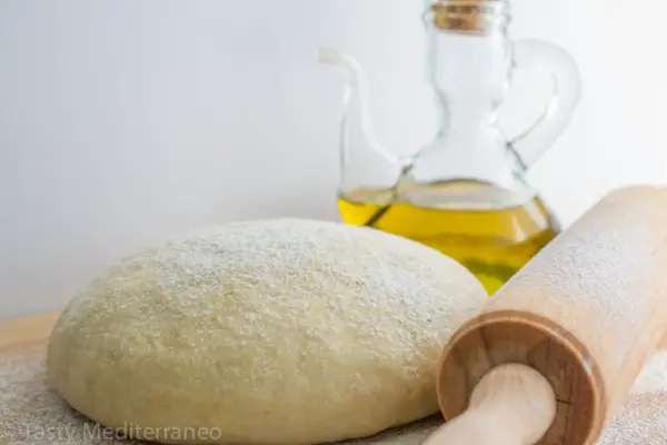 Los efectos de las grasas y el aceite en la masa madre y el pan de masa madre
